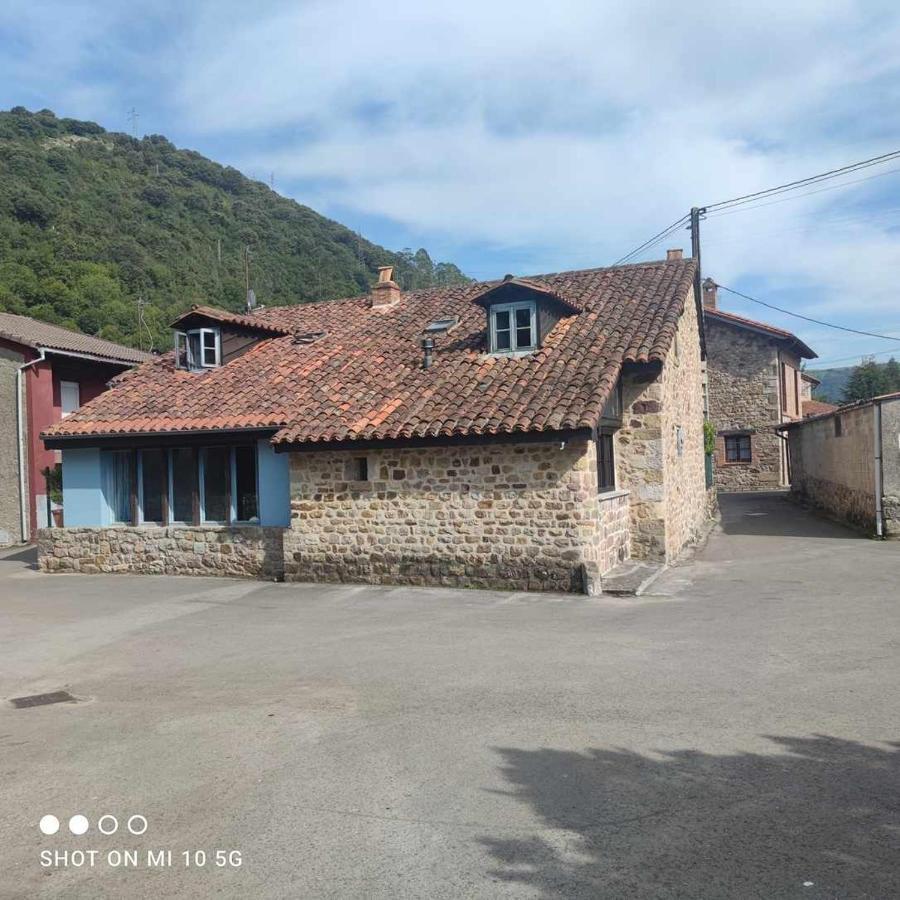 Casa Rural El Amparuco Treceño Exterior foto